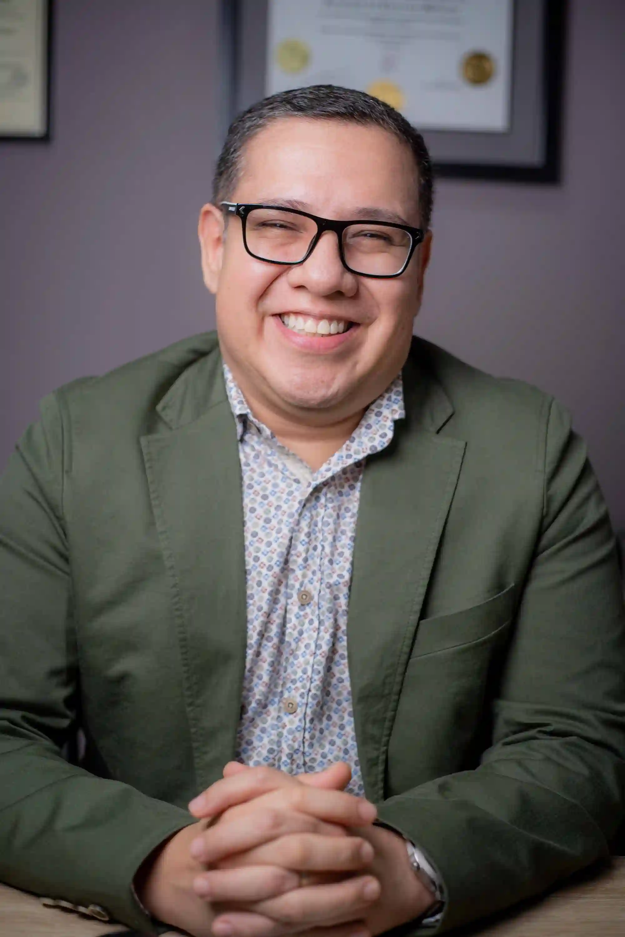 Dr. Estuardo Rodrigo Pérez Reyes - Radiólogo